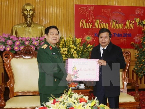 Ngo Xuan Lich présente les voeux du Nouvel an à Ha Nam et Hung Yen - ảnh 1